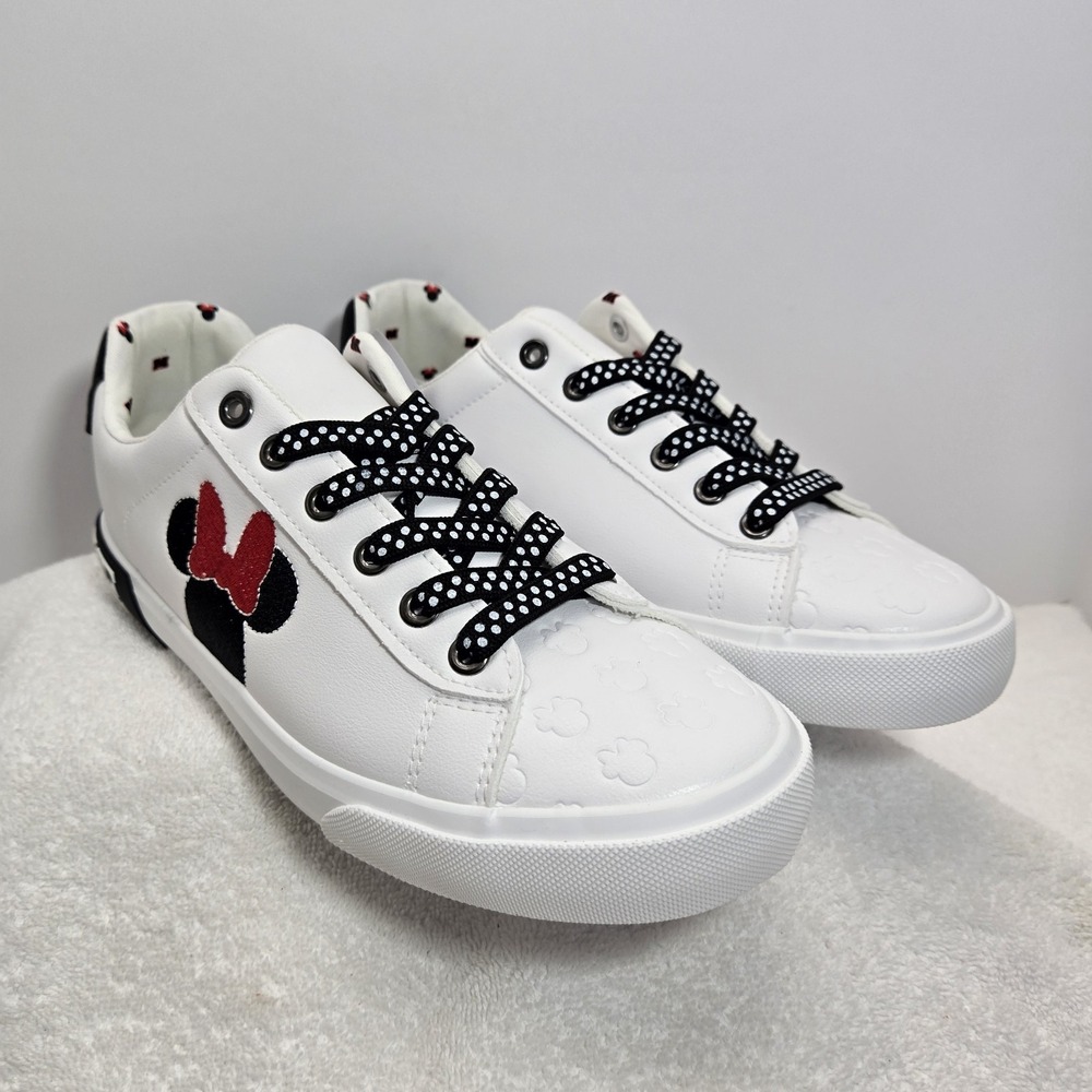 Disney Minnie Mouse White Red Embroidered Sneakers Embossed Women's Size 8 NEW